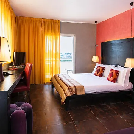 Hotiday Baia Szálloda 4*