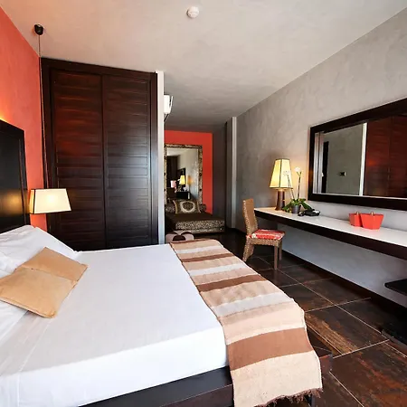 Hotel Hotiday Baia Otranto